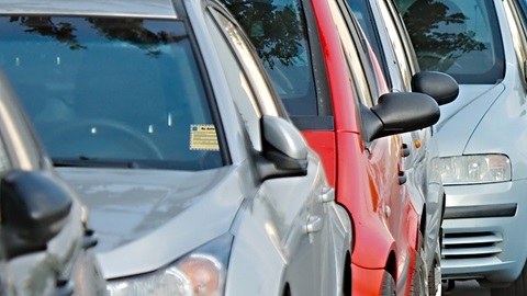 Torna il tacito rinnovo sull'Rc auto? Ecco cosa c'è di vero